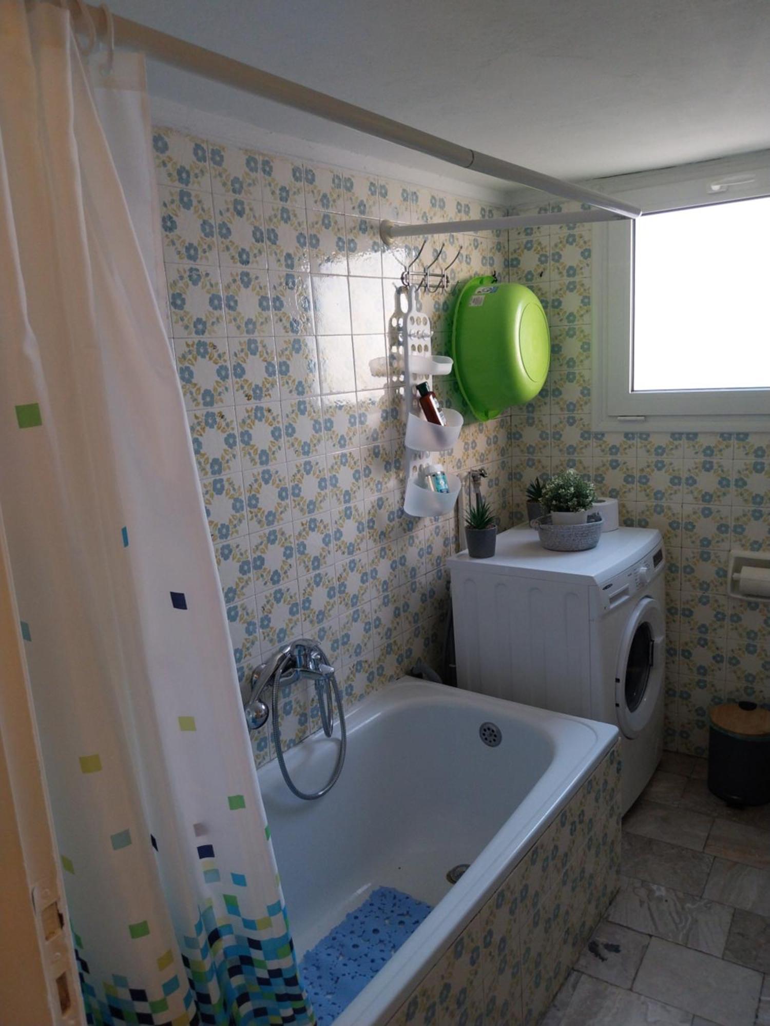 Cozy & Bright Home 50M From Subway -Agios Antonios Афины Экстерьер фото