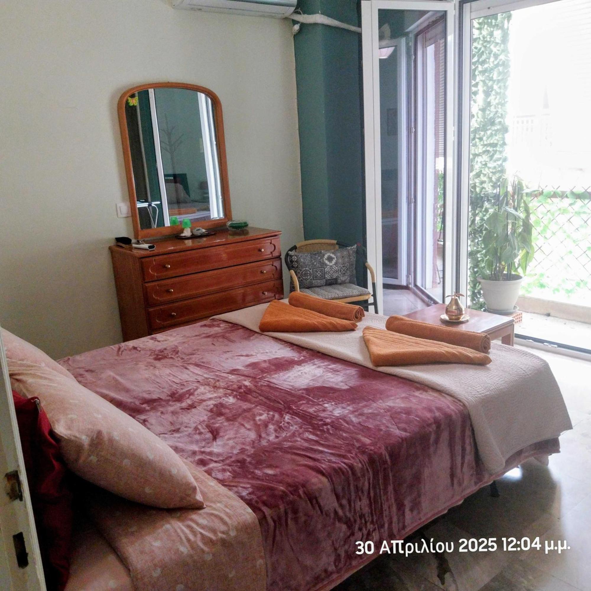 Cozy & Bright Home 50M From Subway -Agios Antonios Афины Экстерьер фото